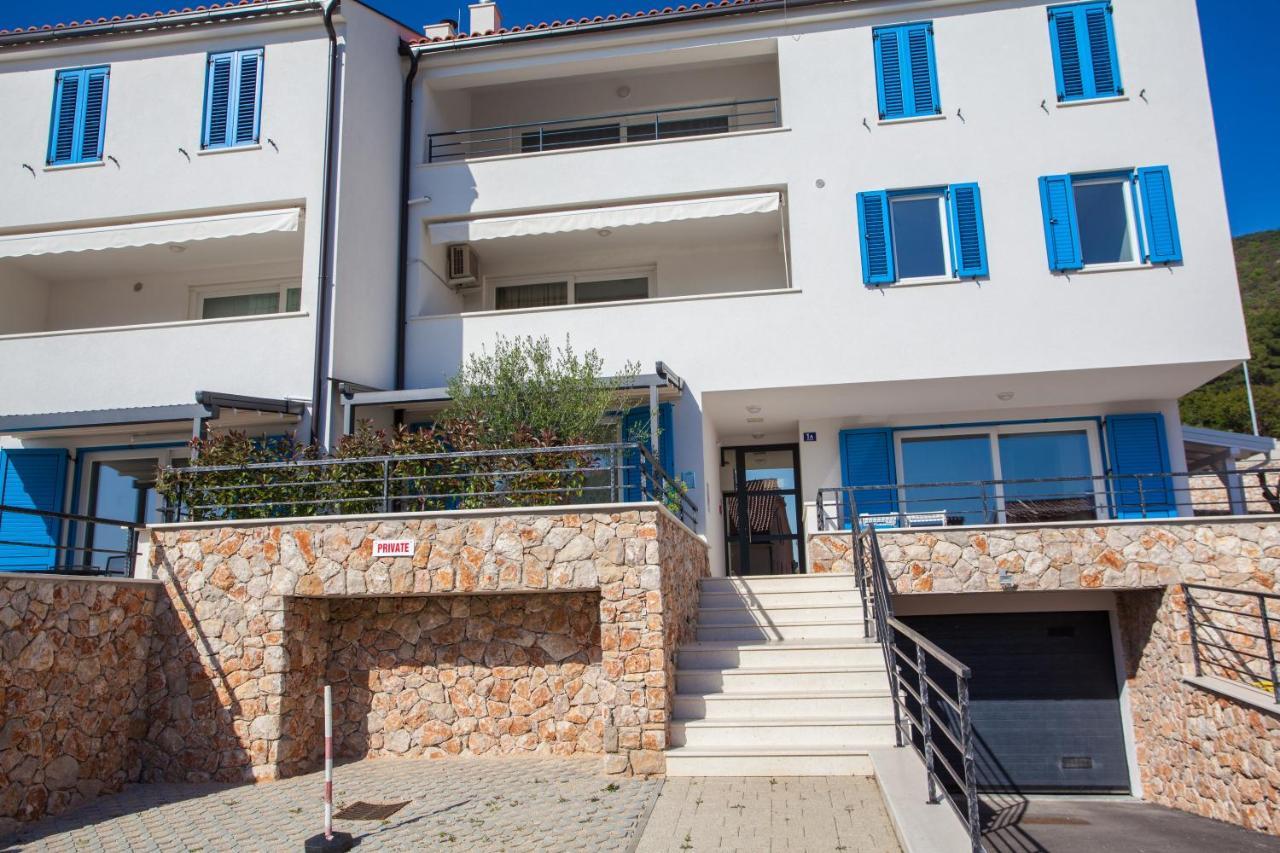 Apartman Pinja Apartamento Cres Exterior foto